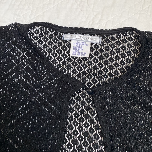 Cropped crochet cardigan - Picture 3 of 6